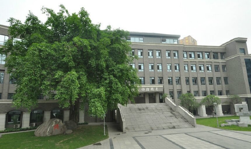 樹德中學光華校區(qū)2018年中考分數(shù)線是多少？