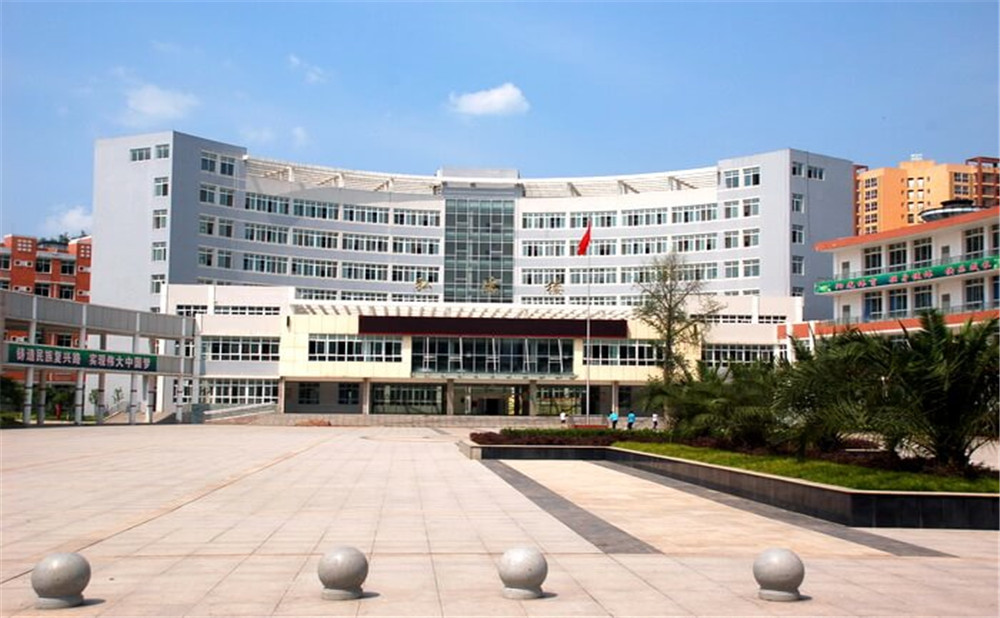 簡陽中學的高中部錄取分數(shù)是多少？