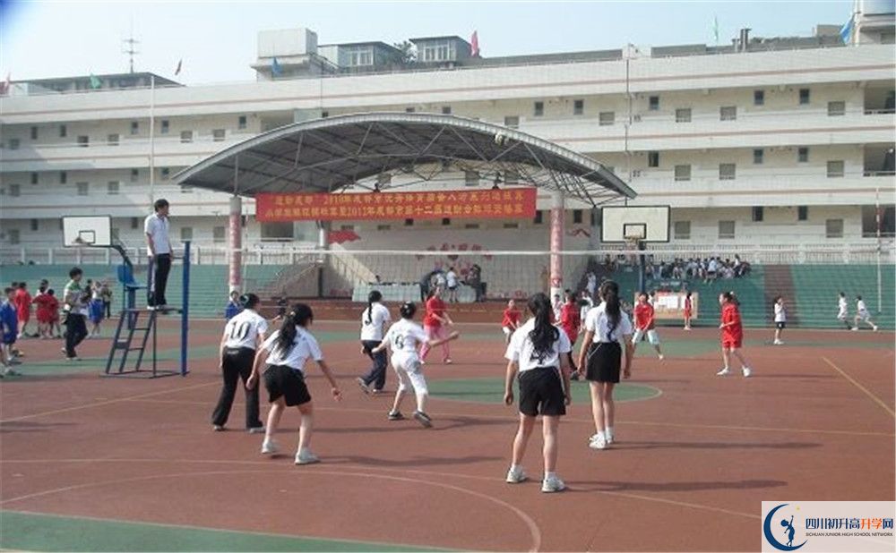 上升庵中學的分數(shù)線是多少？