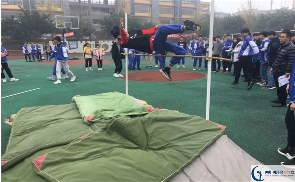仁壽華達高中的宿舍好不好？