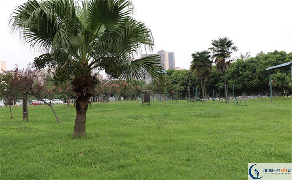 北大附中成都為明學(xué)校的住宿條件怎么樣？