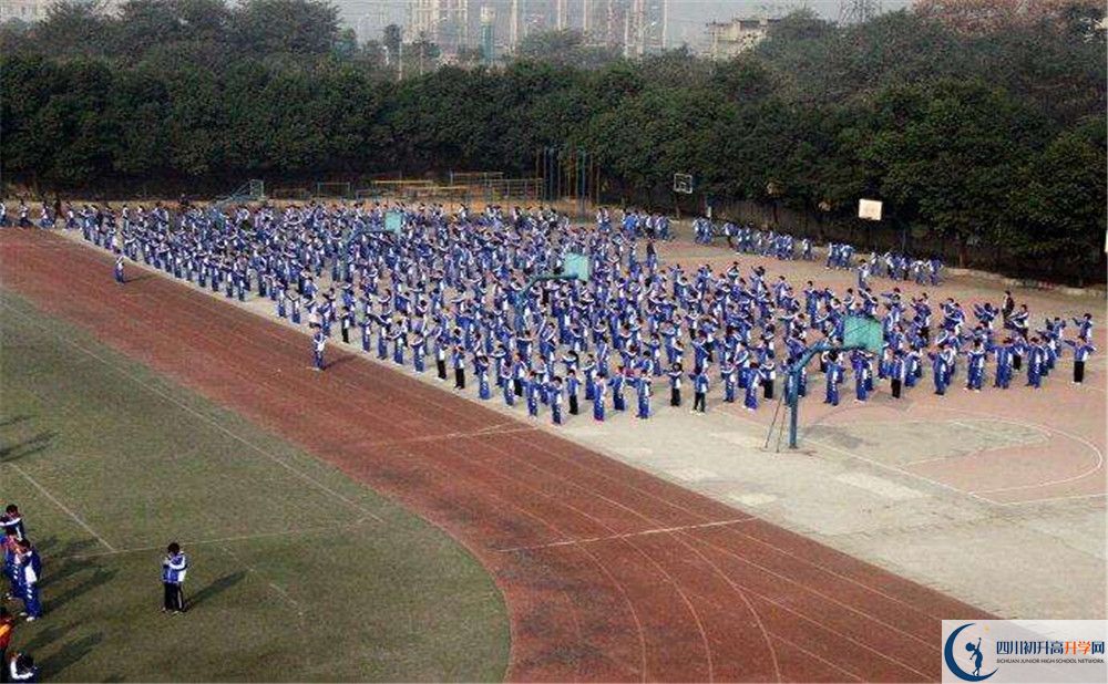 成都市第三十八中學(xué)招生考試科目是什么？