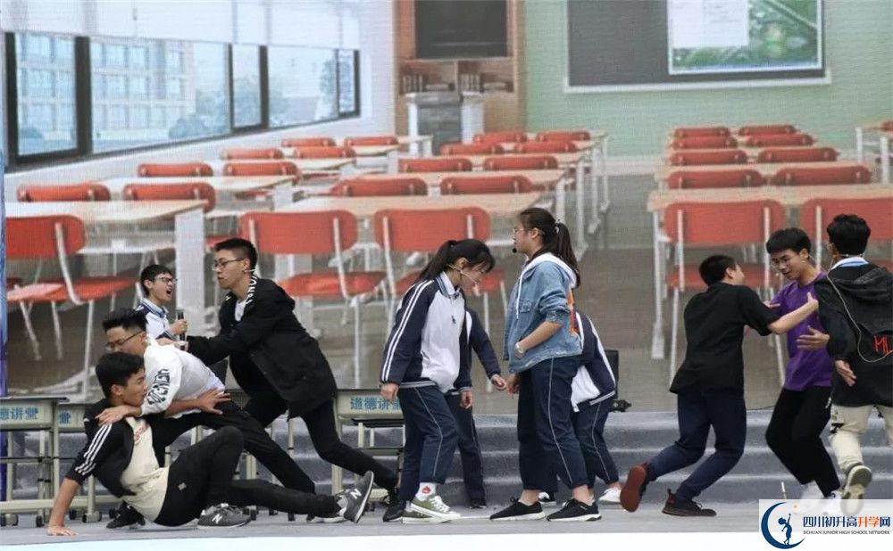 陽安中學實驗班學費貴嗎？